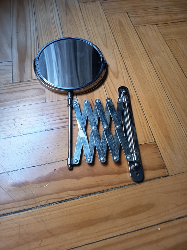 Espejo de aumento y Ikea