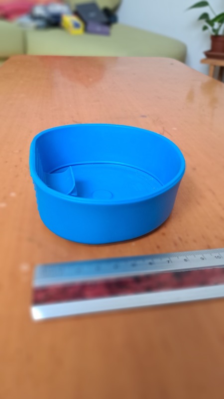 Taza de goma plegable