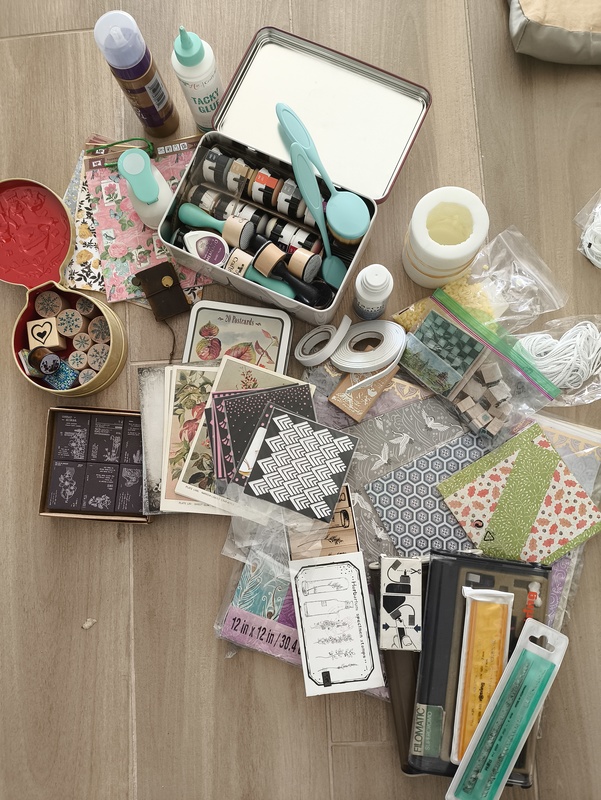 Caja de papelería y manualidades