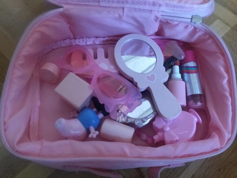 Regalo neceser con accesorios para muñeca