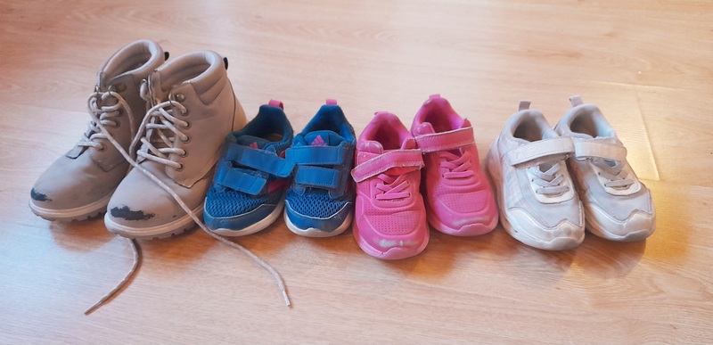 ZAPATOS 23-24