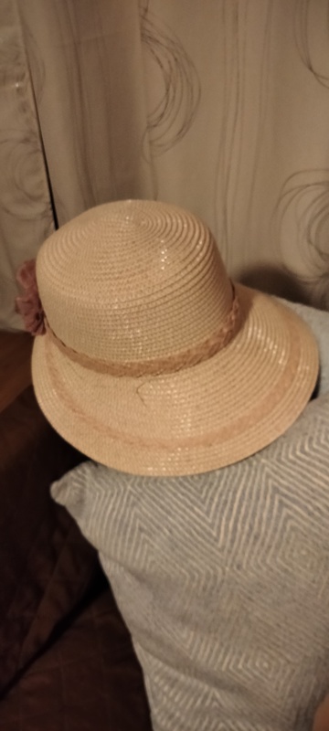 Sombrero rosado mujer 