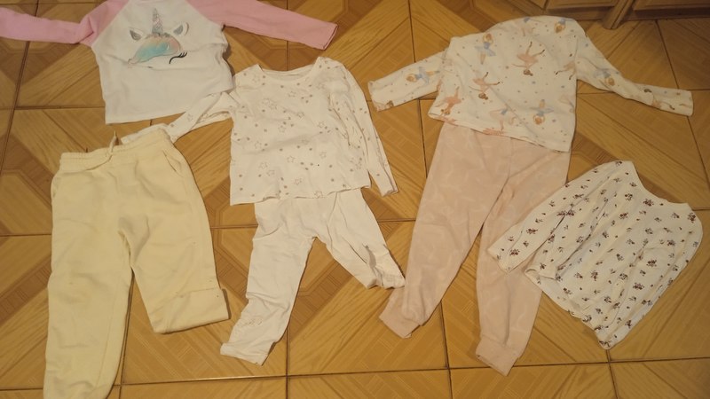 Ropa para 2 añitos