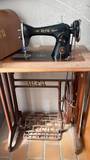 MAQUINA DE COSER ALFA
