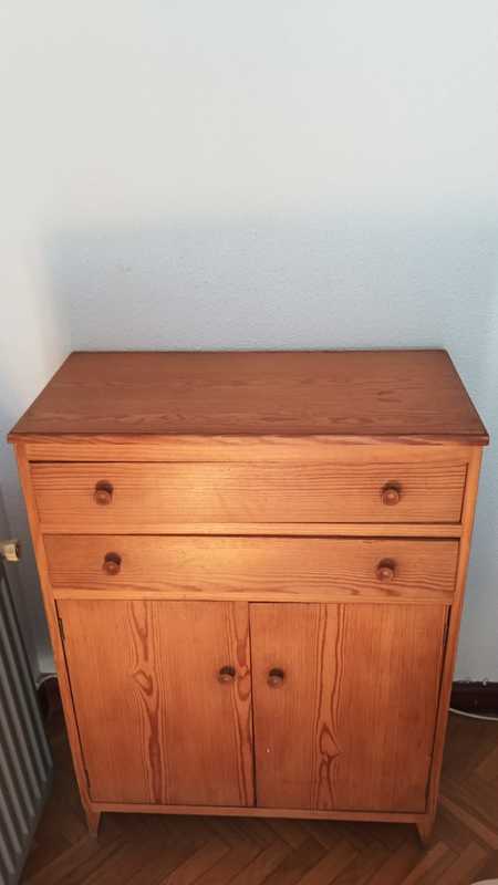 Cómoda de madera