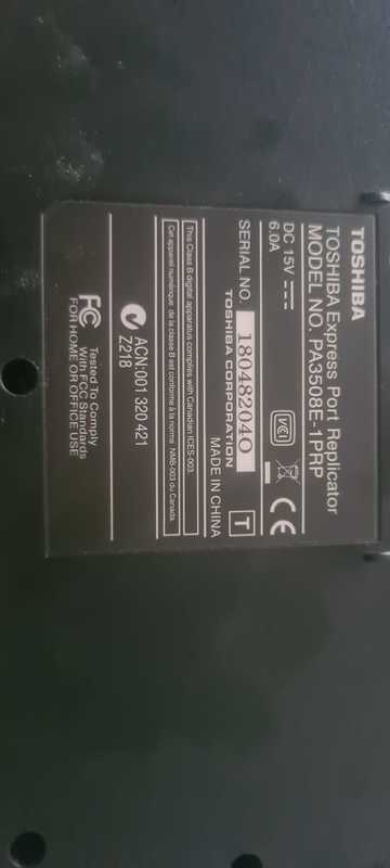 TOSHIBA EXPRESS PORT REPLICATOR MODEL NO, PA3508E-1PRP