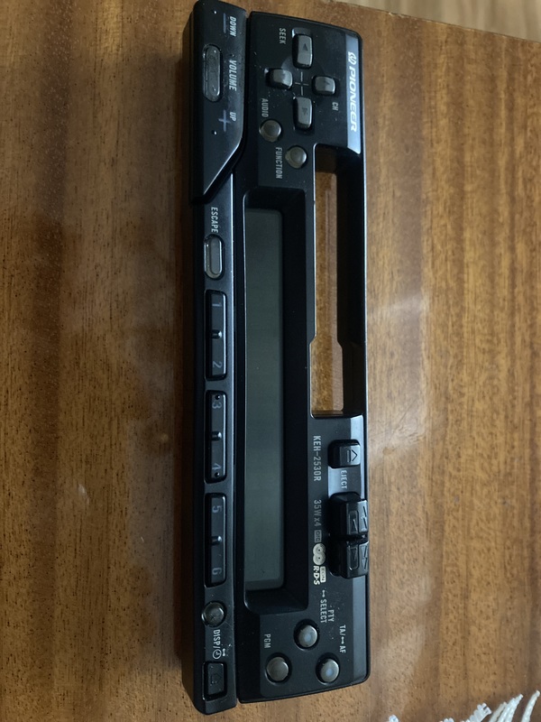 Frontal extraíble Pioneer KEH-2530R