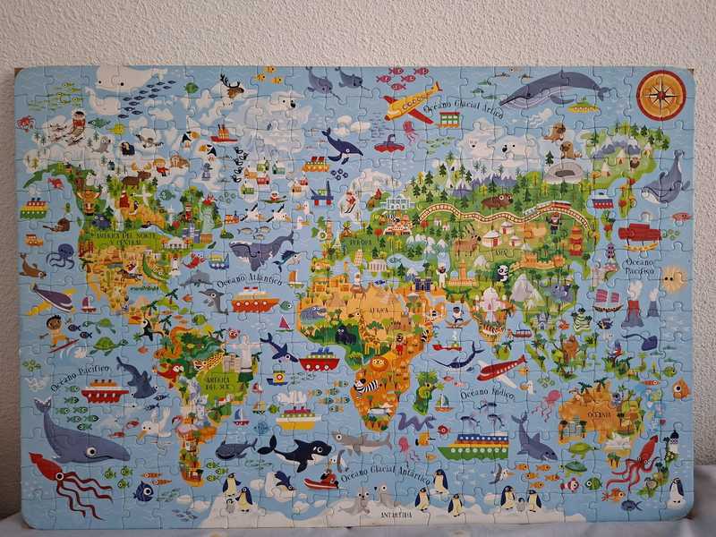 Se regala puzzle atlas mundial 300 piezas