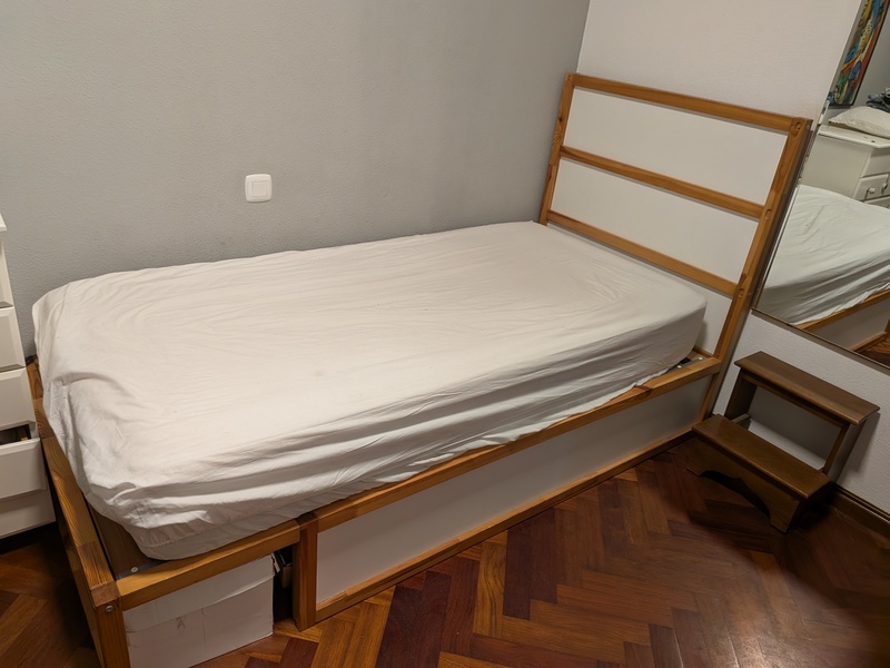 Cama individual de 90 cms