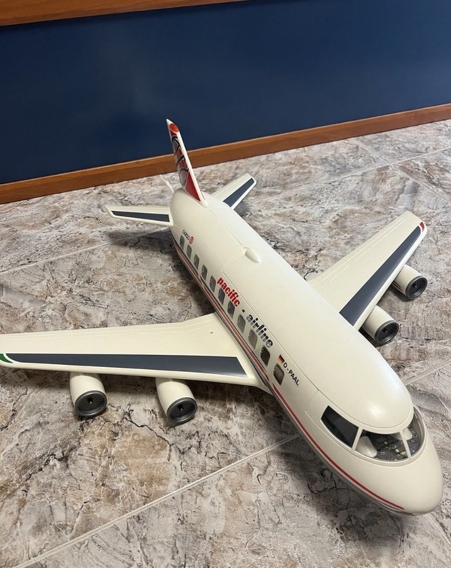 REGALO AVIÓN PLAYMÓVIL