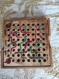 Juego serpientes y escaleras de madera (falta ficha)