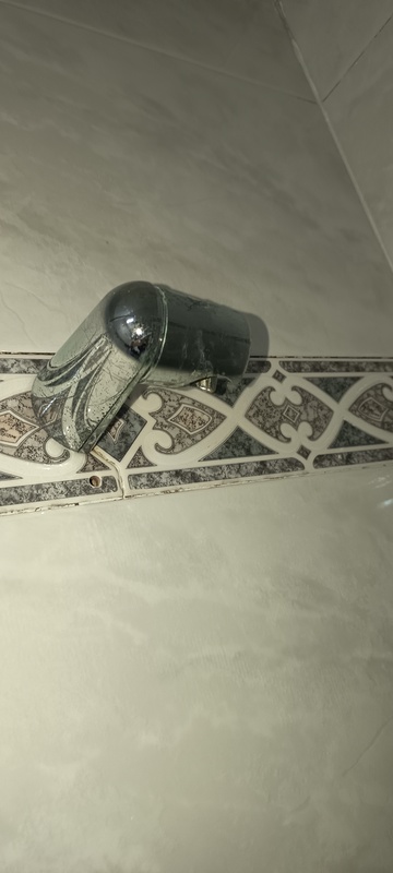 Necesito soporte del teléfono de la ducha 