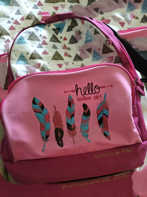 Se regala mochila