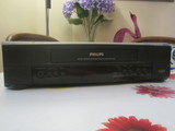 Vídeo Philips VHS con mando a distancia